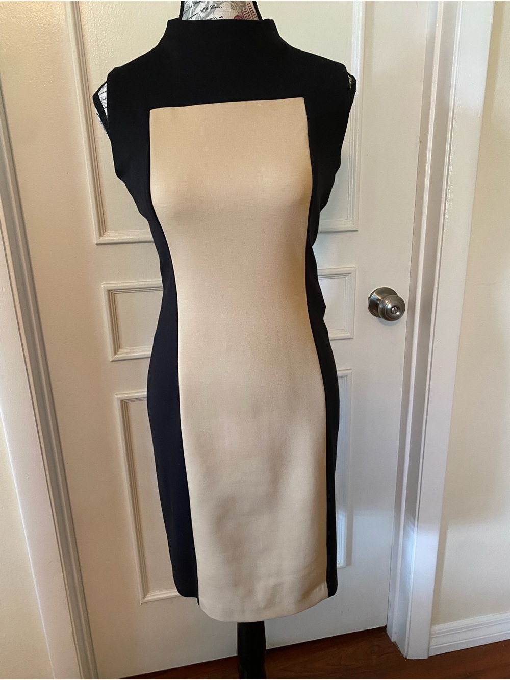 Calvin Klein Size 8 Colorblock Sheath Dress Black Camel Mock Neck NWT - Picture 3 of 13
